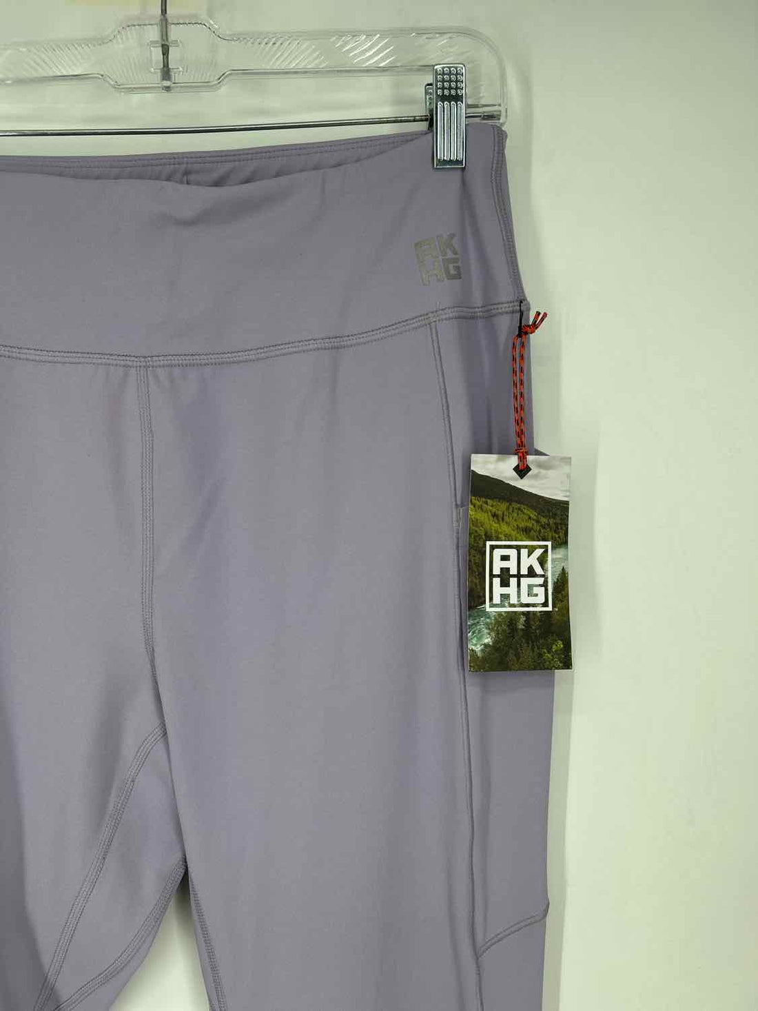 Duluth Trading Company Size M Lavender NWT Active Leggings