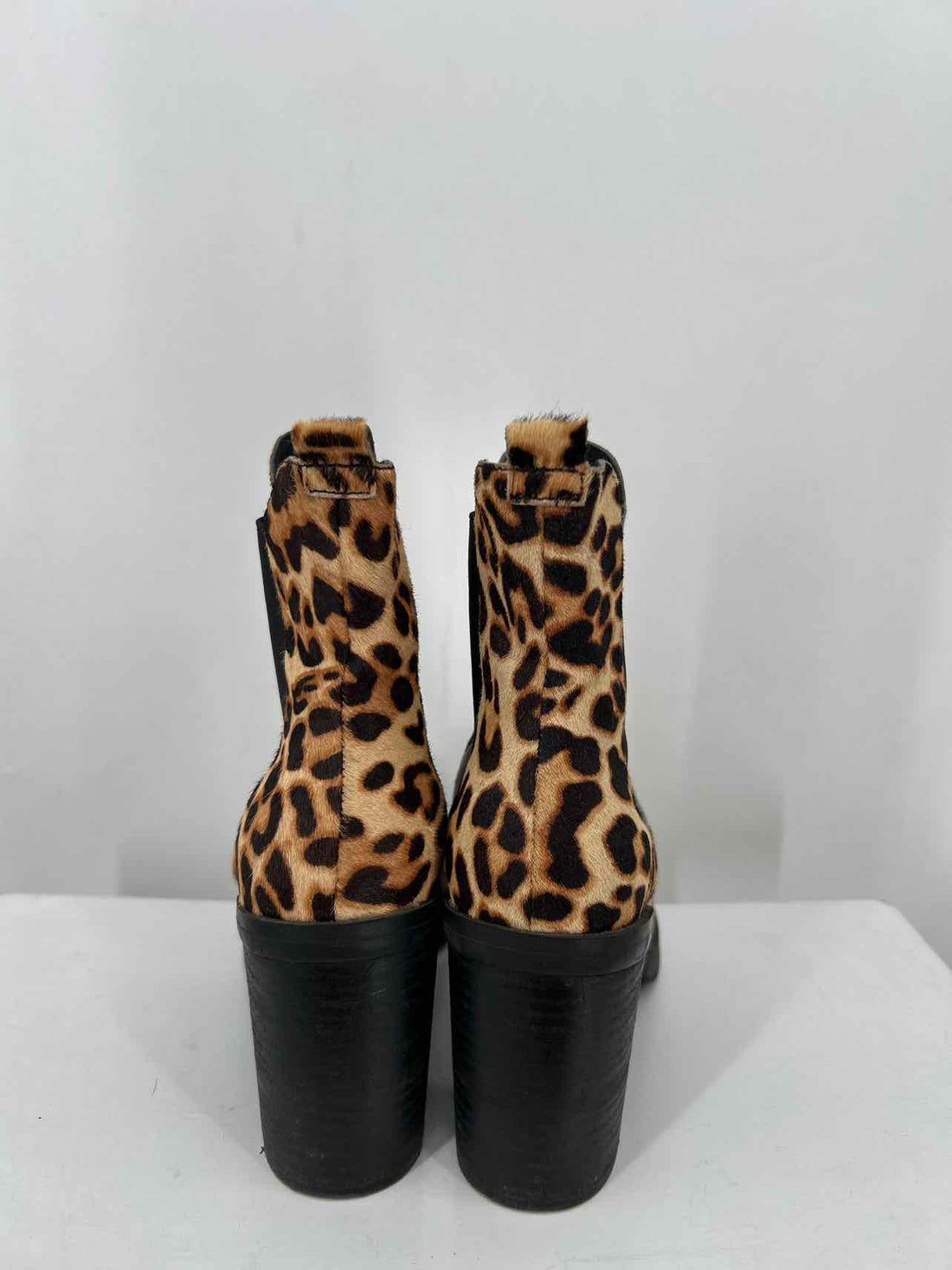 Crown Vintage Women Size 8.5 Leopard Chelsea Boot