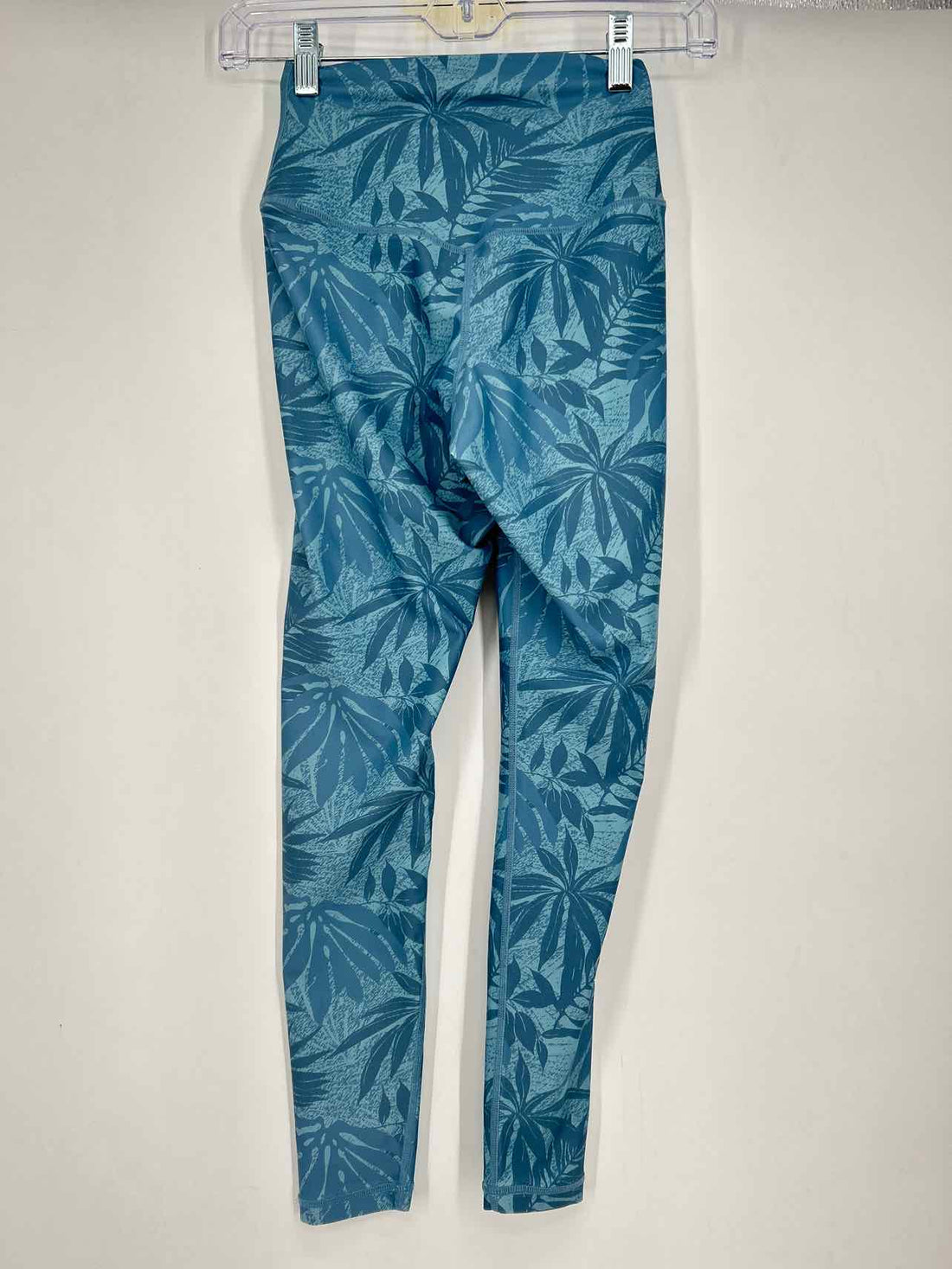 P'tula Size S Blue Print Active Leggings
