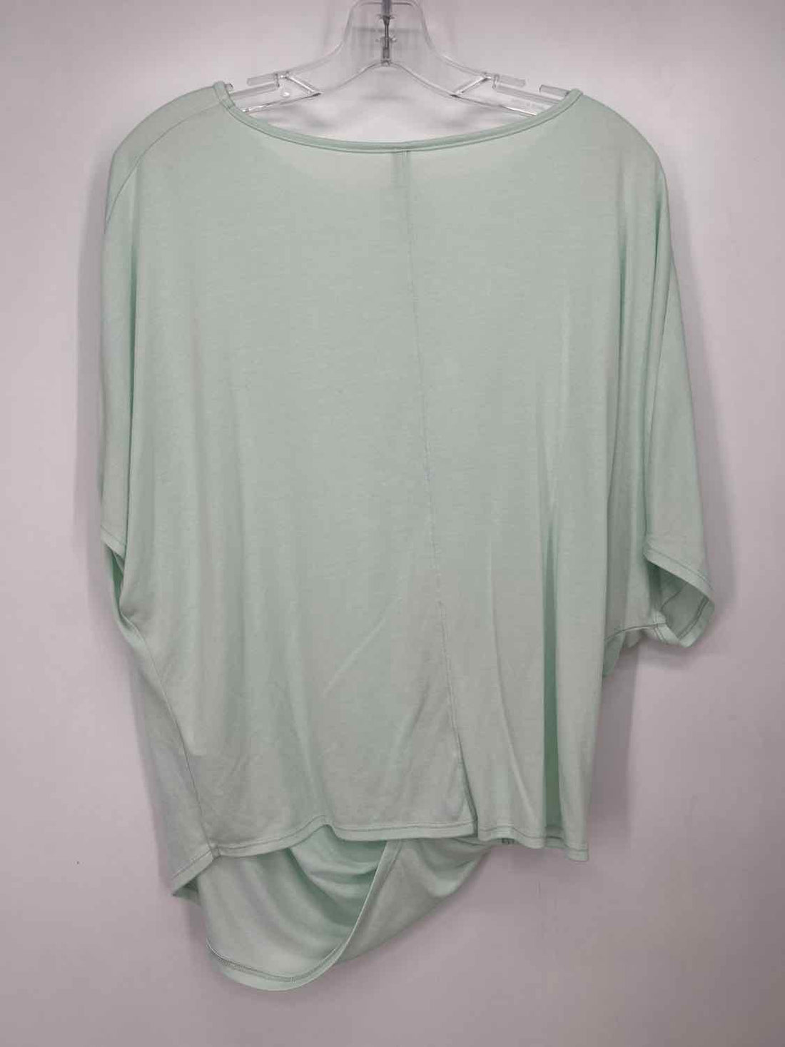 Athleta Size M Mint Green Short Sleeve Active Tops