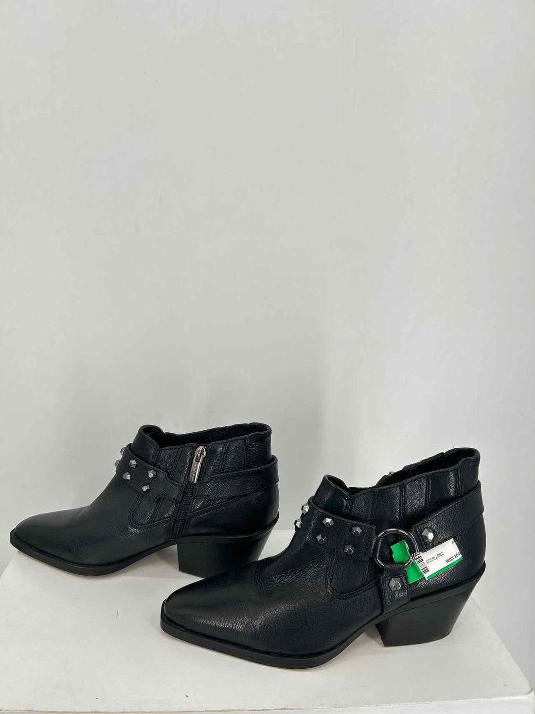 Vince Camuto Women Size 8 Black Genuine Leather Ankle Boot
