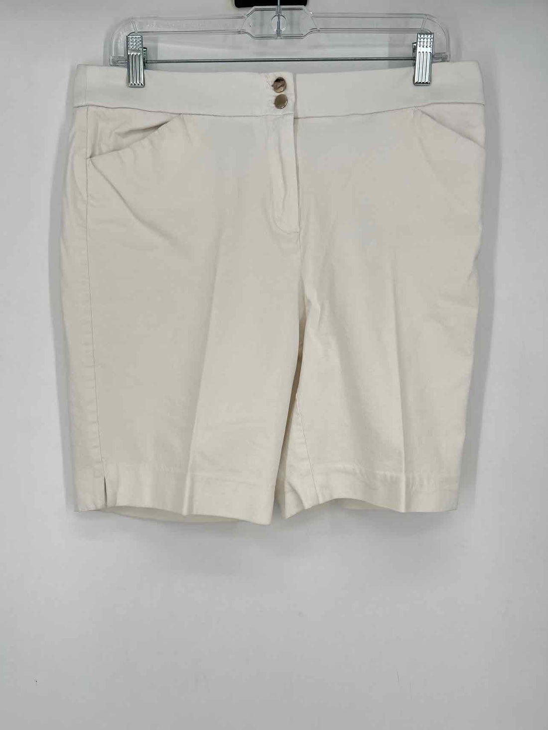 Chicos Size 1 (M) White Shorts