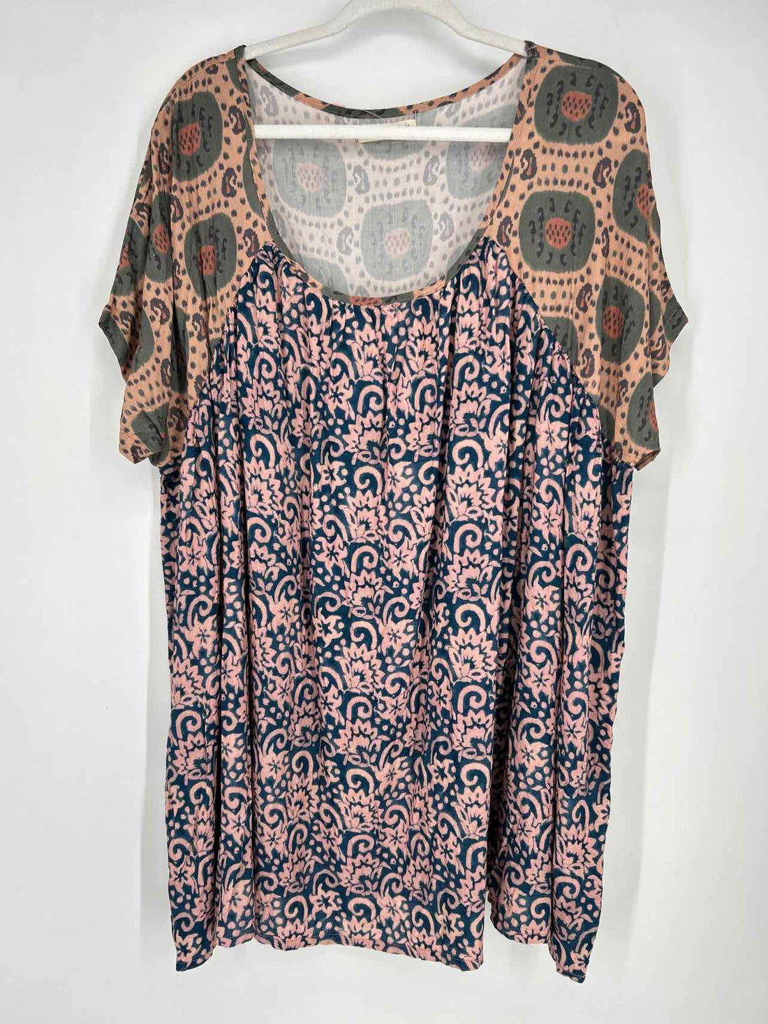 Natural Life Size L/XL Tan & Olive Print Short Sleeve Coverup