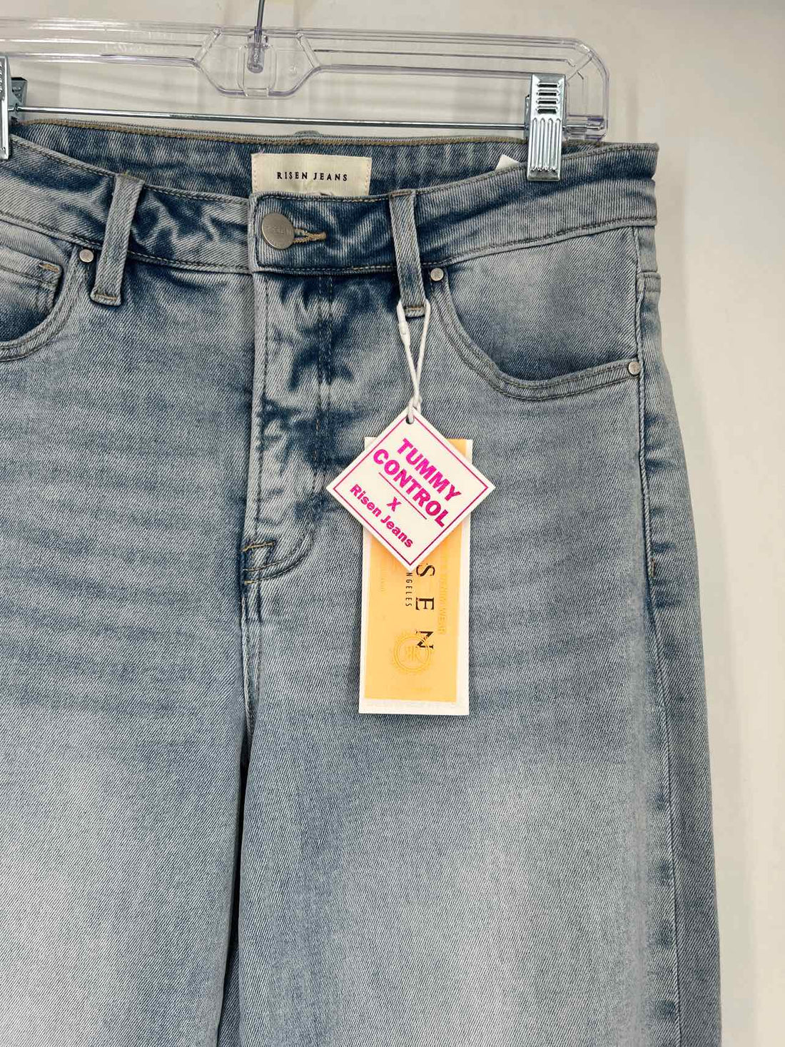 risen jean Size 7 Light Wash NWT Jeans