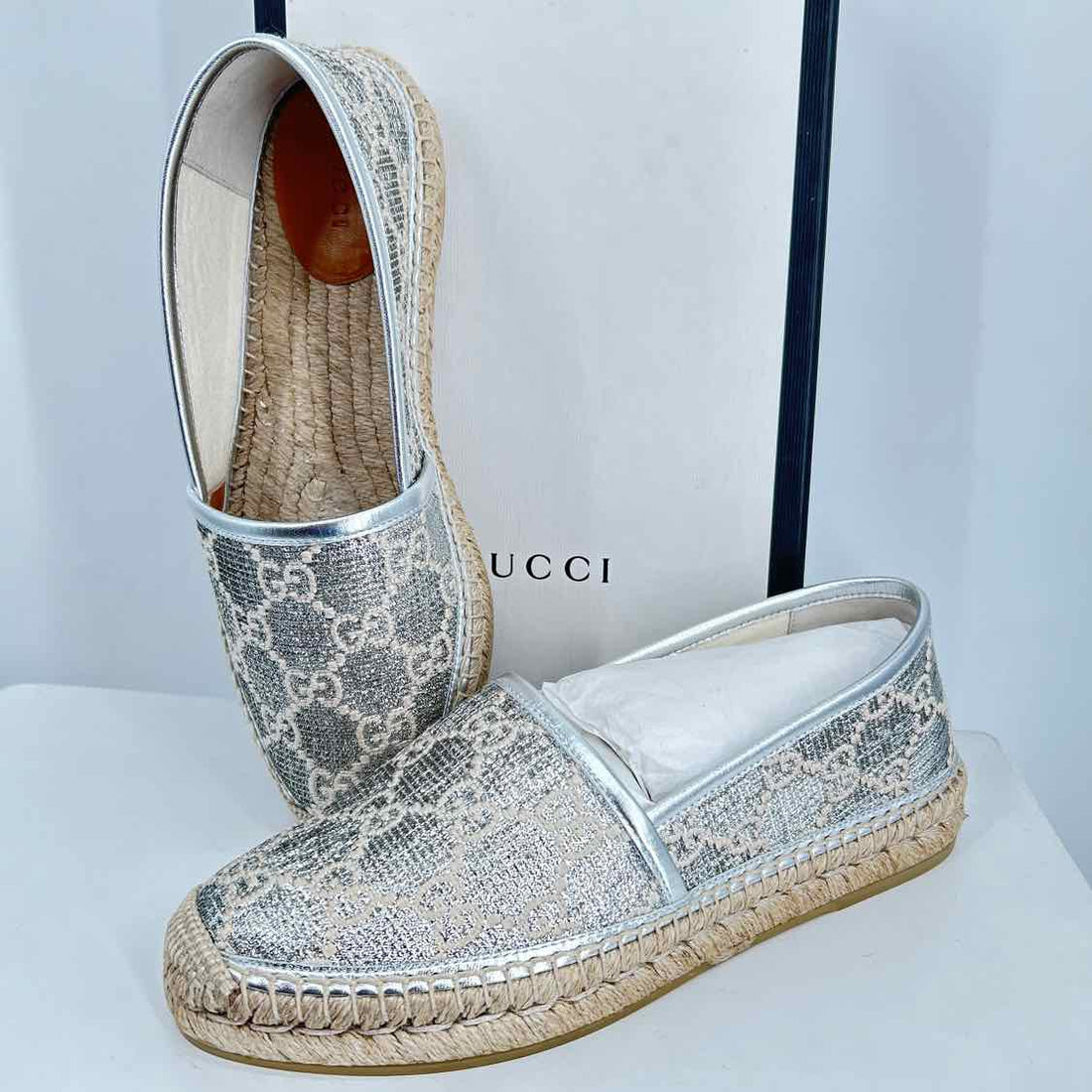 Gucci lame'GG Women Size 38 Silver Pre Owned Espadrilles LUXURY