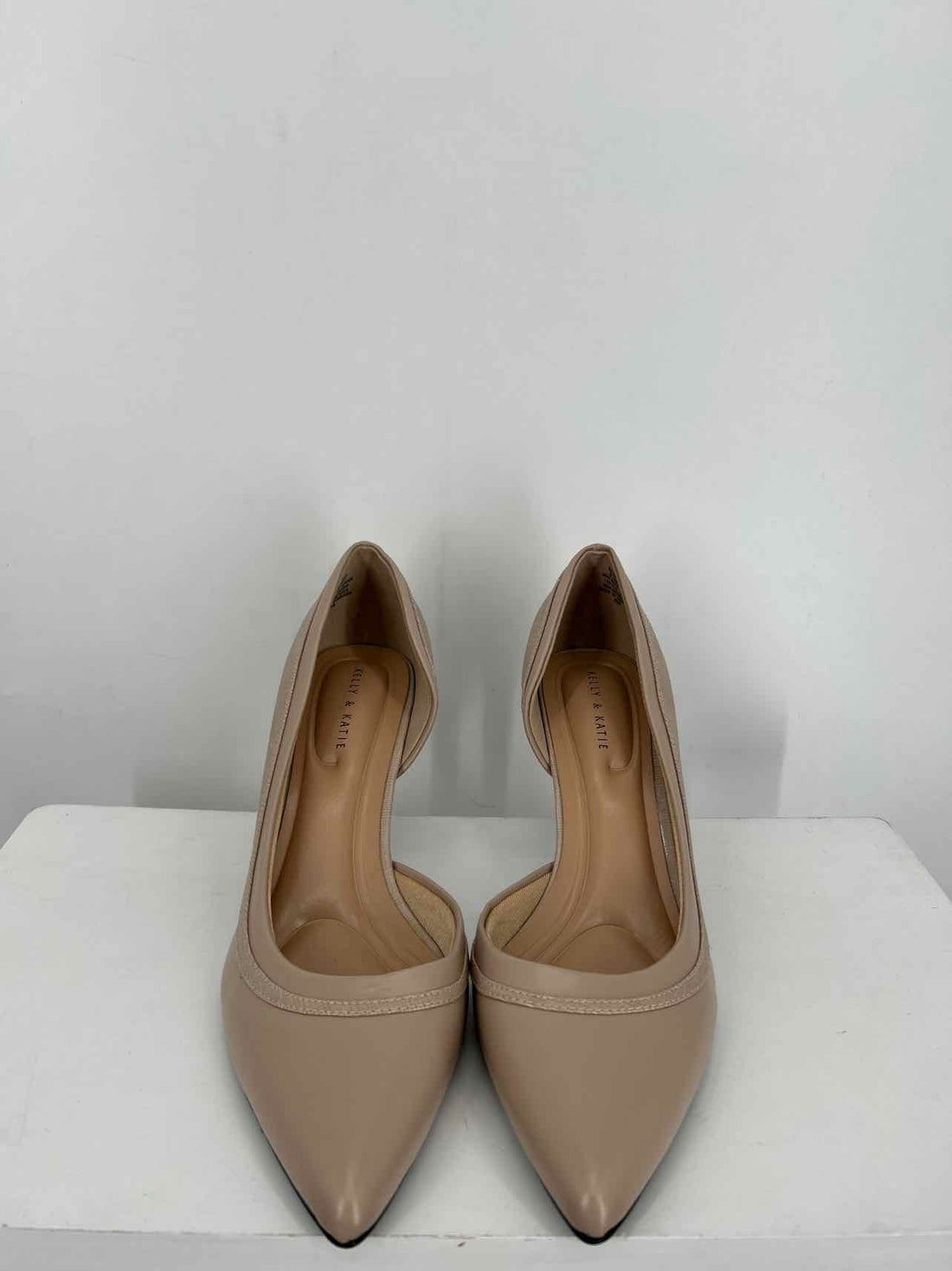Kelly & Katie Women Size 9.5 Beige Heels