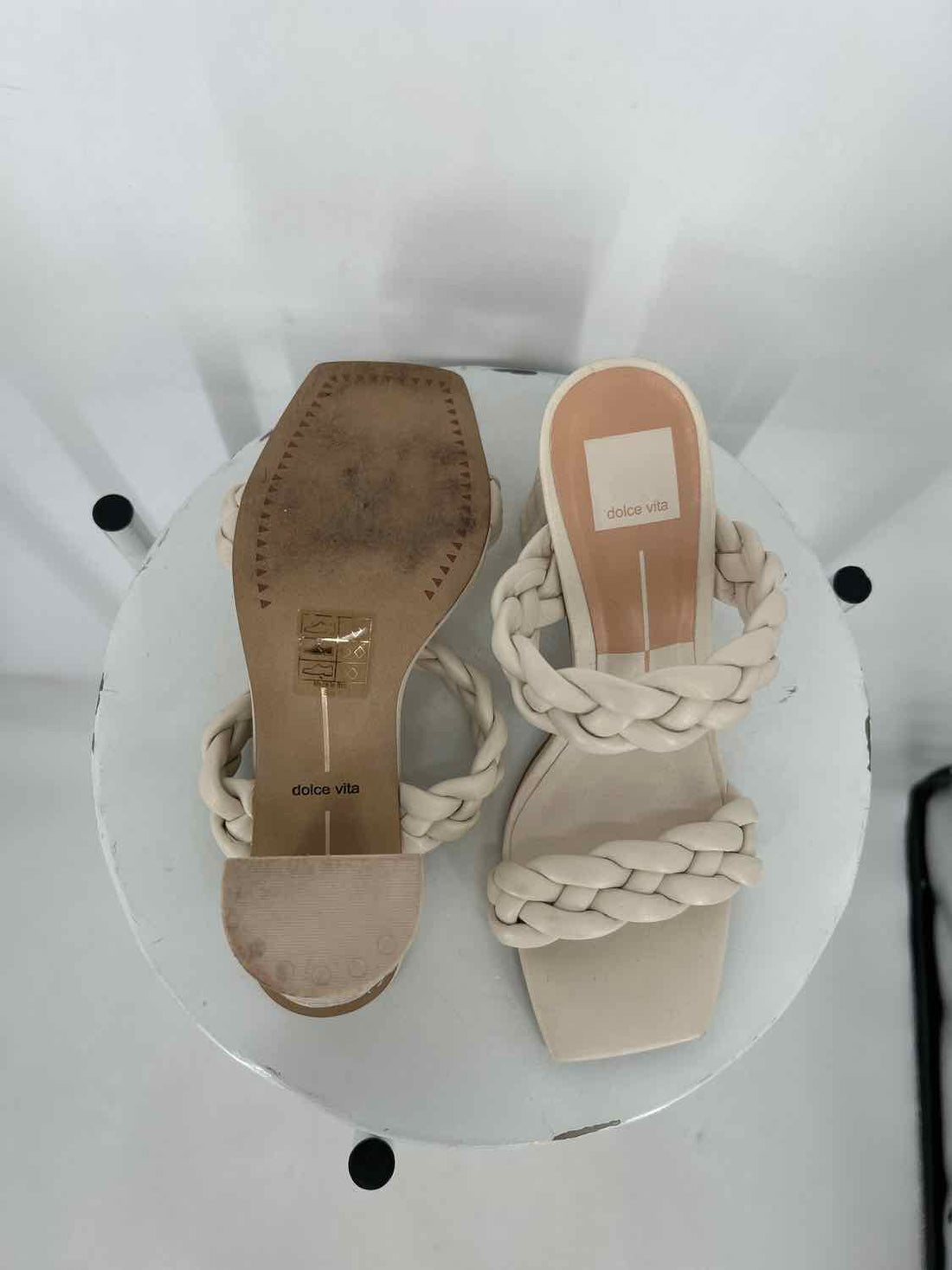 Dolce Vita Women Size 7 Bone Sandals