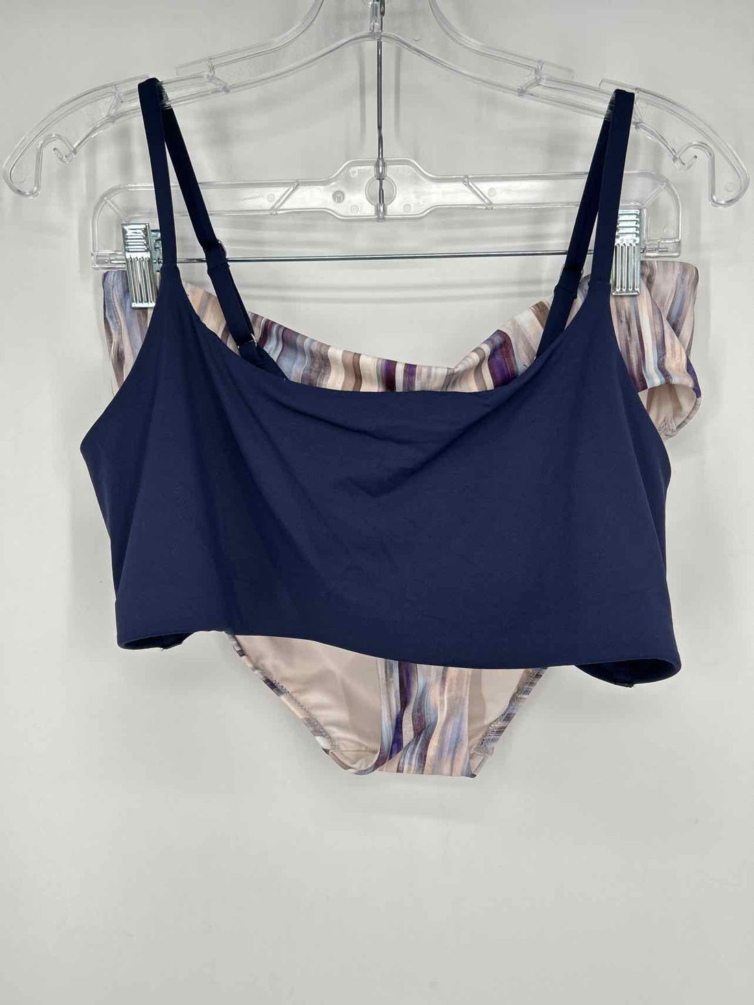 Athleta Size XL Navy Swimsuit 2 Piece