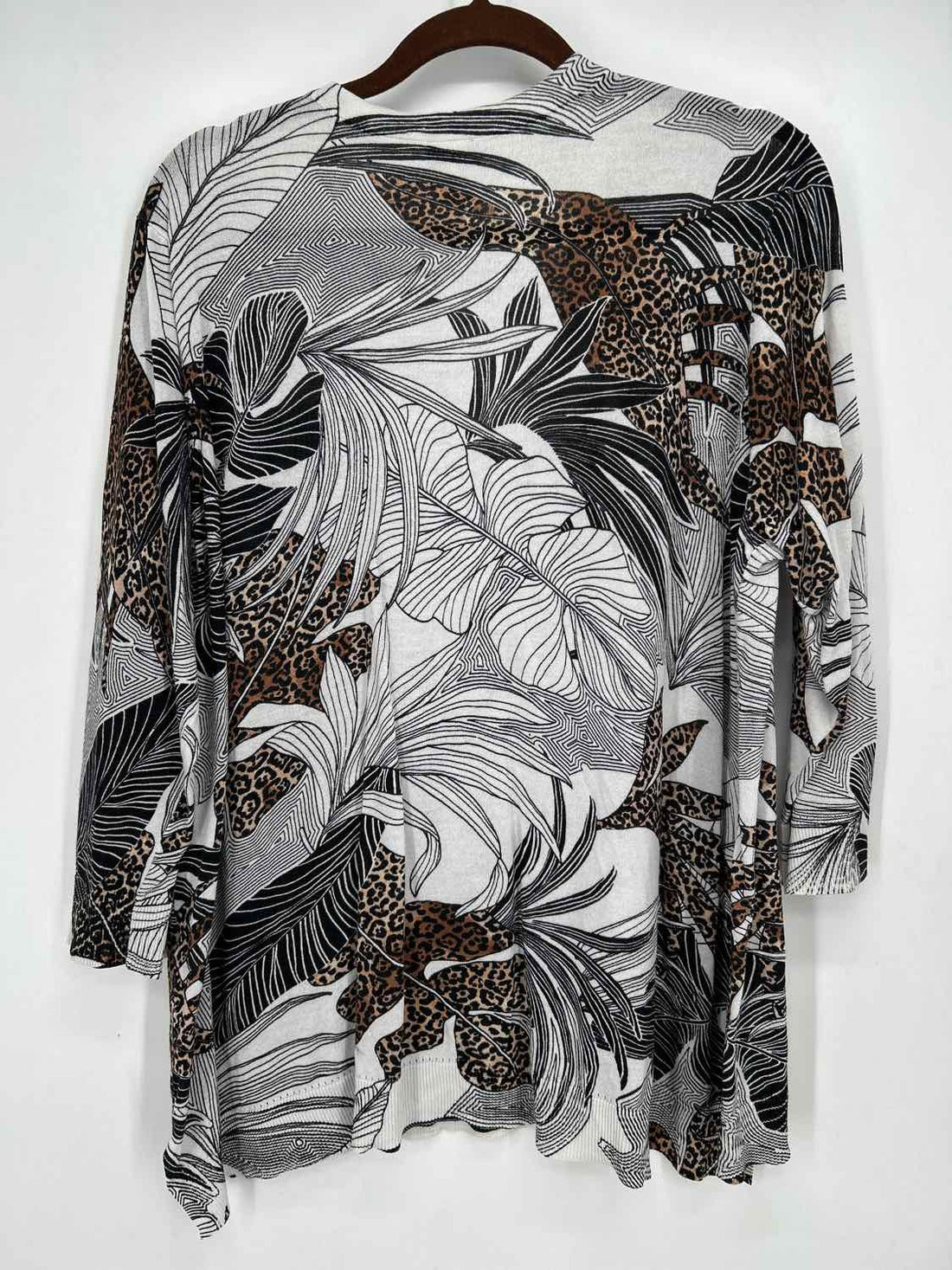 Chicos Size 4(XXL) White & Black Print Cardigan