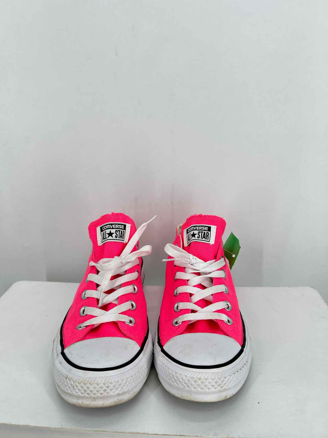 Converse Women Size 9 Neon Pink Sneakers