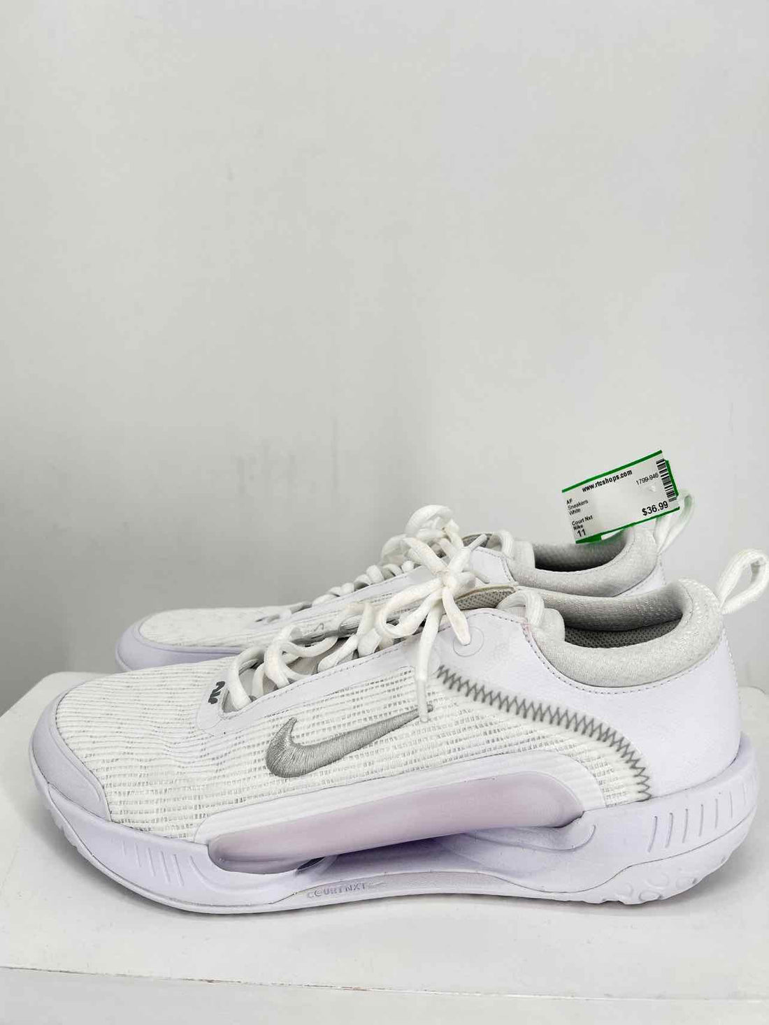 Nike Women Size 11 White Sneakers