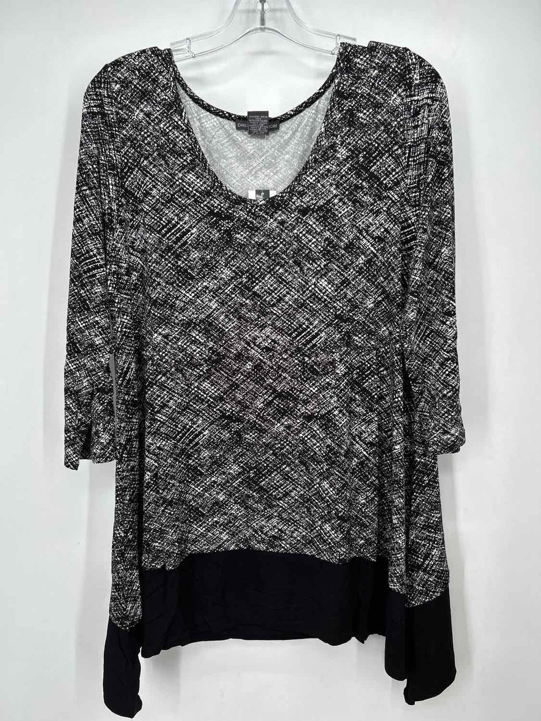 Chelsea & Theodore Size L Black & White NWT Long Sleeve
