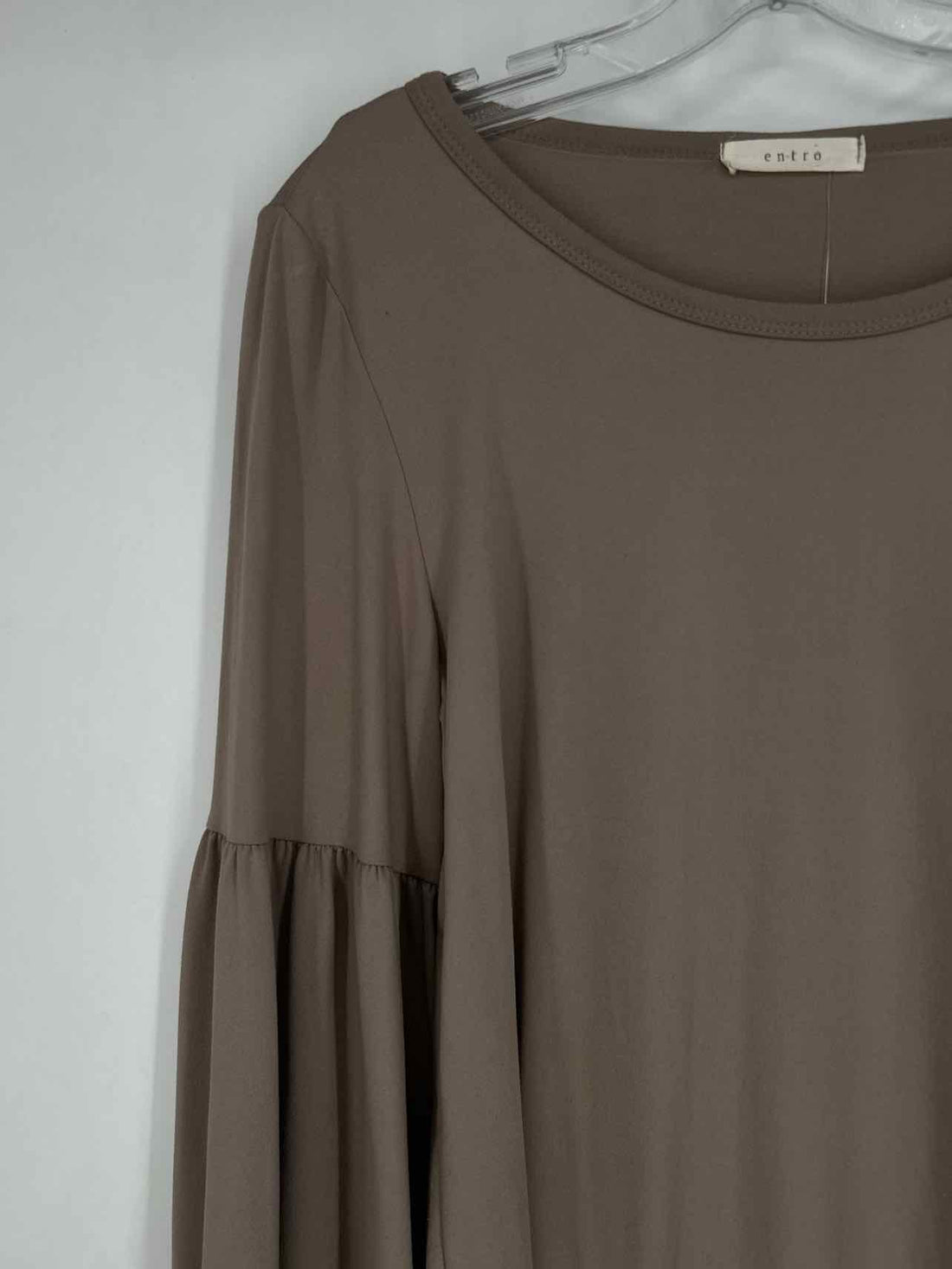 Entro Size S Taupe Long Sleeve