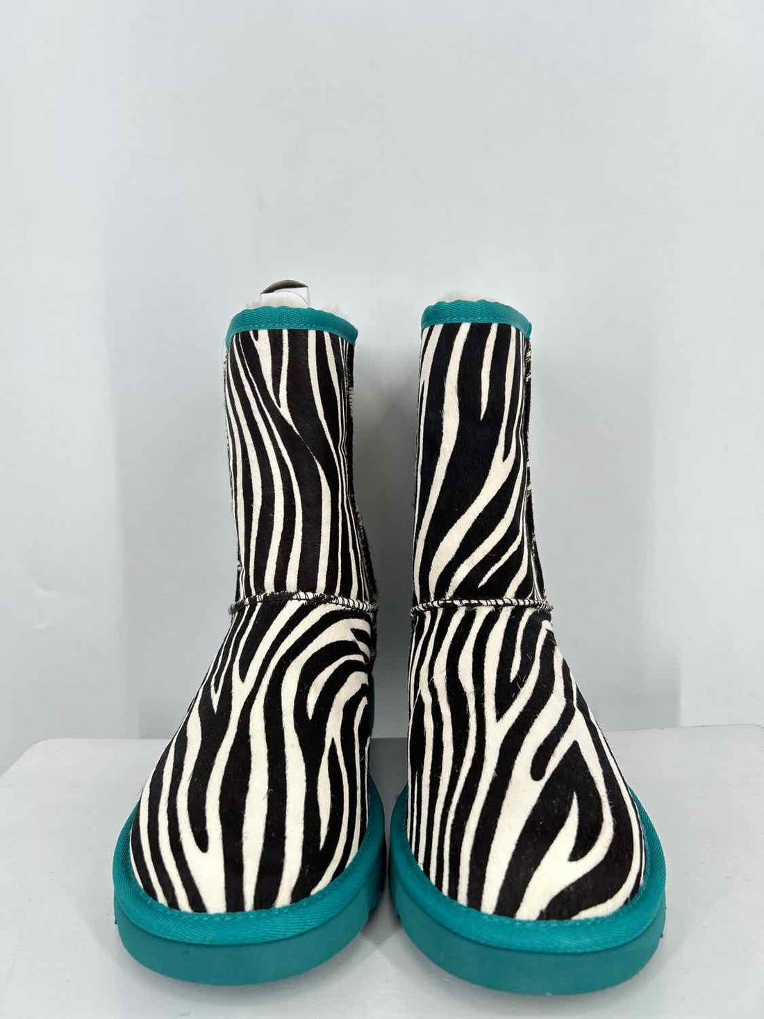 Ugg Women Size 8 Zebra Leather Mid Calf Boot