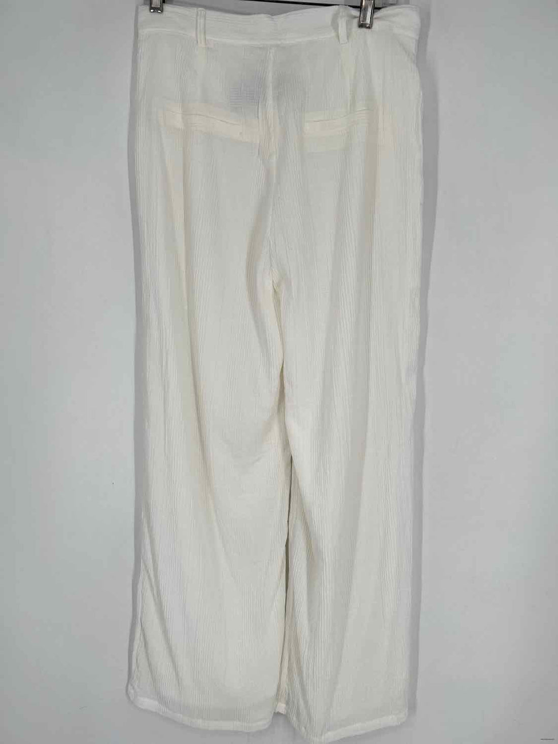 En Creme Size M White Textured NWT Pants