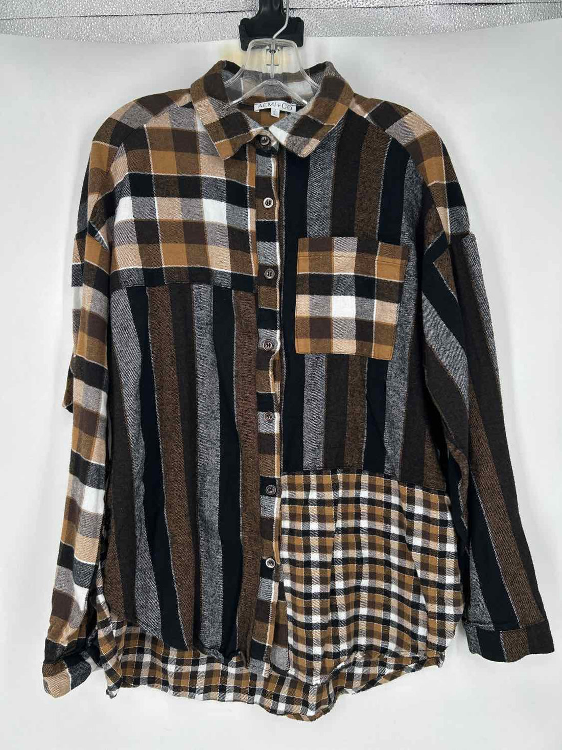 Aemi + Co Size L Black & Brown Plaid Long Sleeve