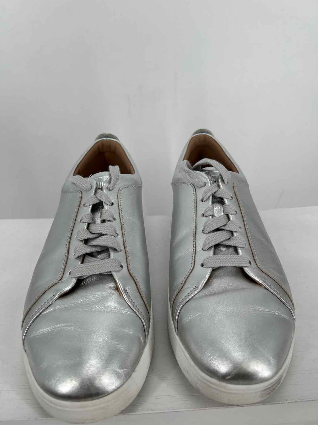 Fitflop Women Size 8 Silver Sneakers