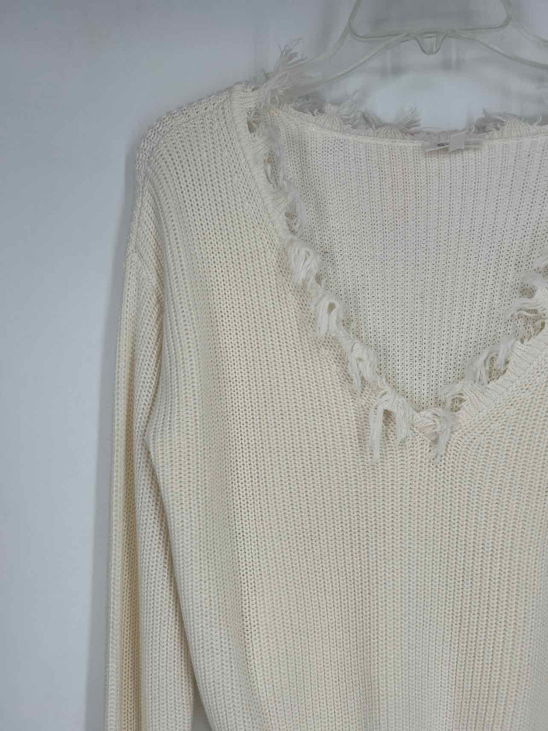 Steele Size XS White NWT Sweater