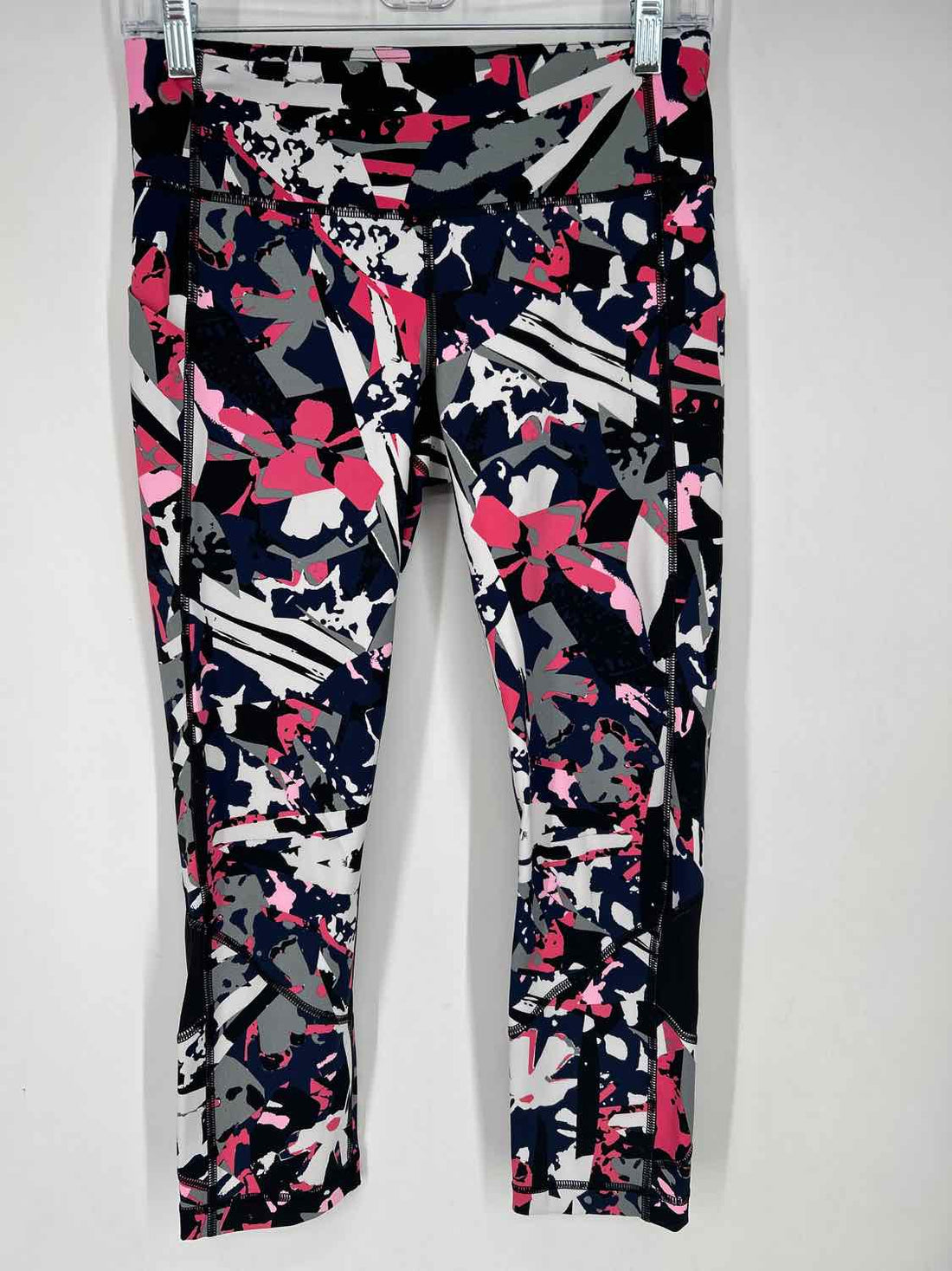 Lululemon Size 6 Navy Black & White Print Active Leggings
