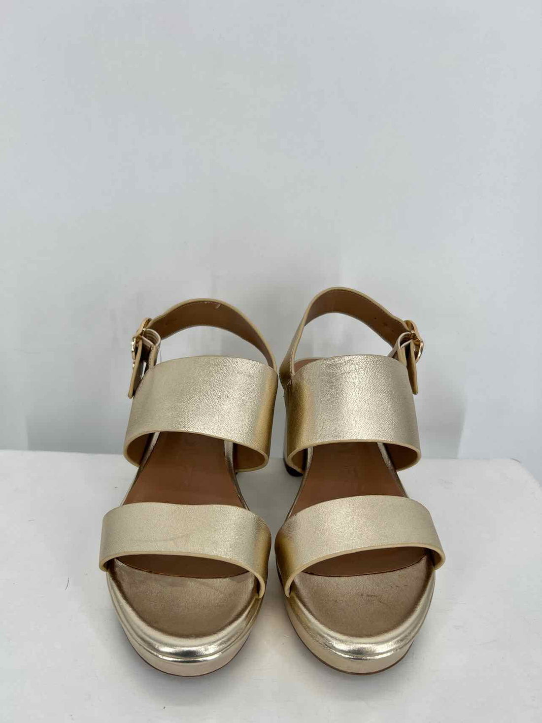 Aerosoles Women Size 6 Gold Sandals