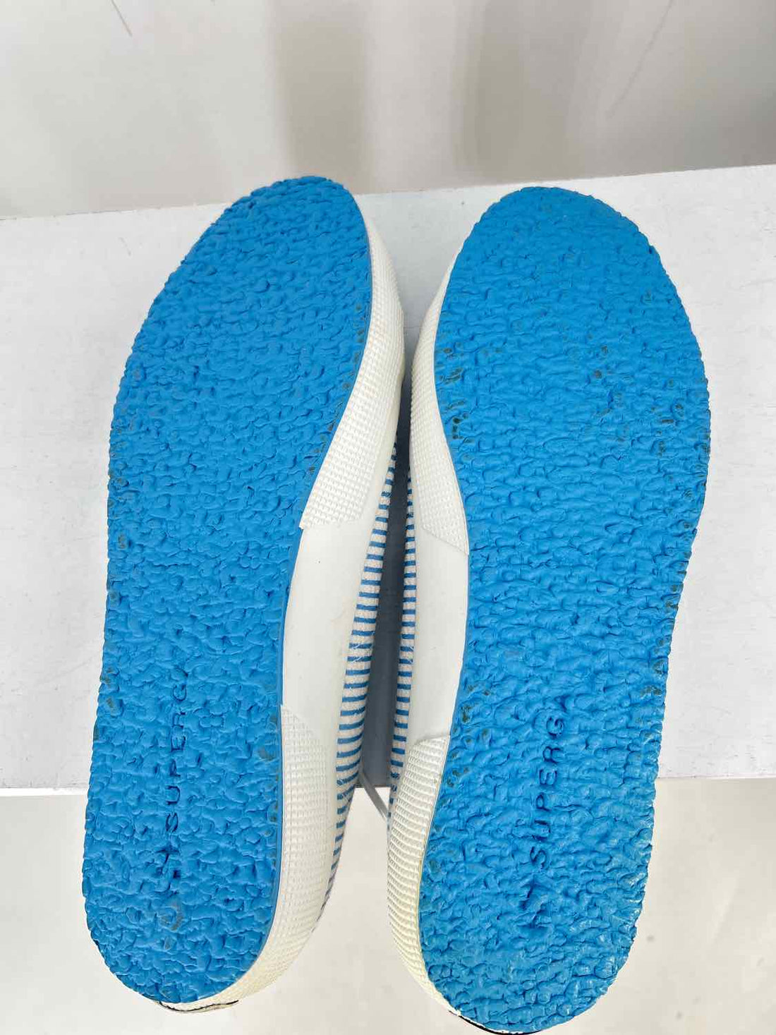 Superga Women Size 39.5 Light Blue & White Striped Sneakers