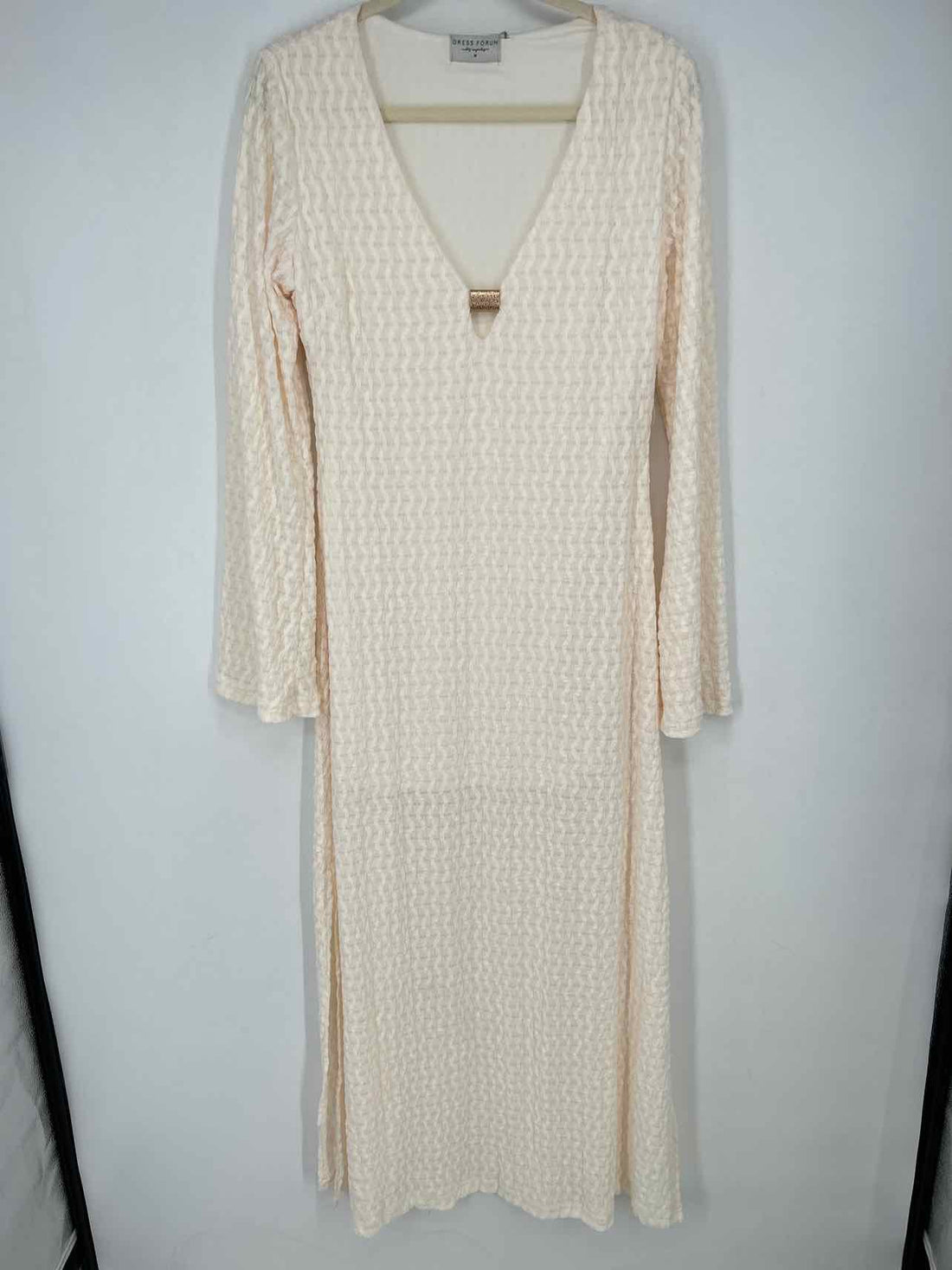 Dress Forum M Ivory Textured New Boutique Dress