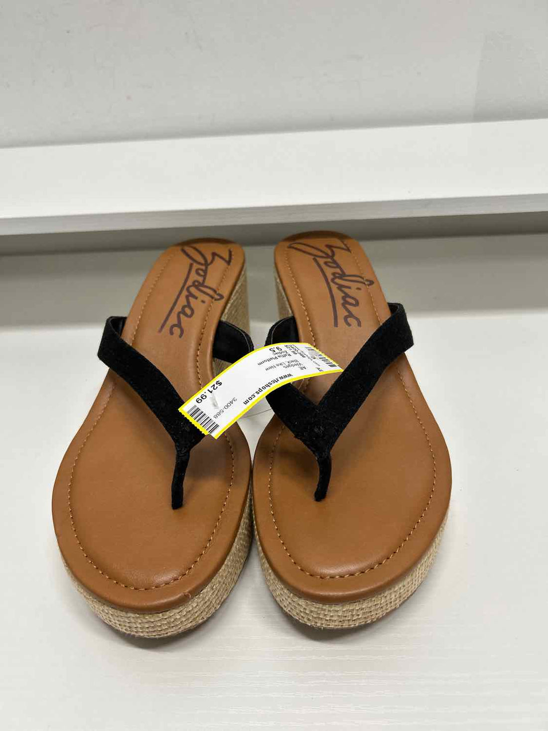 Zodiac Women Size 9.5 Black Like New Wedges