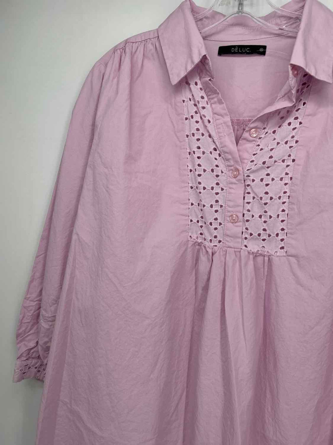 Deluc Size M Light Pink Long Sleeve
