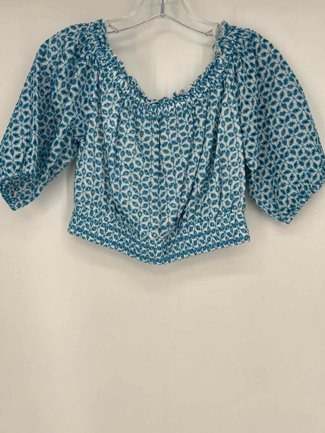 Lilly Pulitzer M White & Blue Embroidered Short Sleeve Lilly Pulitzer Top