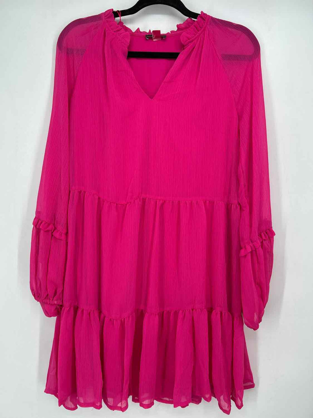 Vince Camuto Size M Hot Pink Long Sleeve Dress