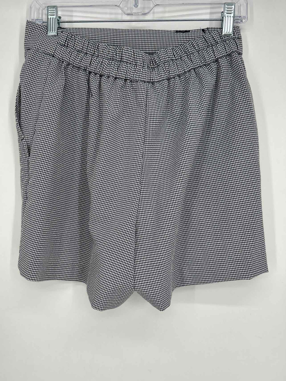 Nicole Miller Size S Black & White Checkered Shorts