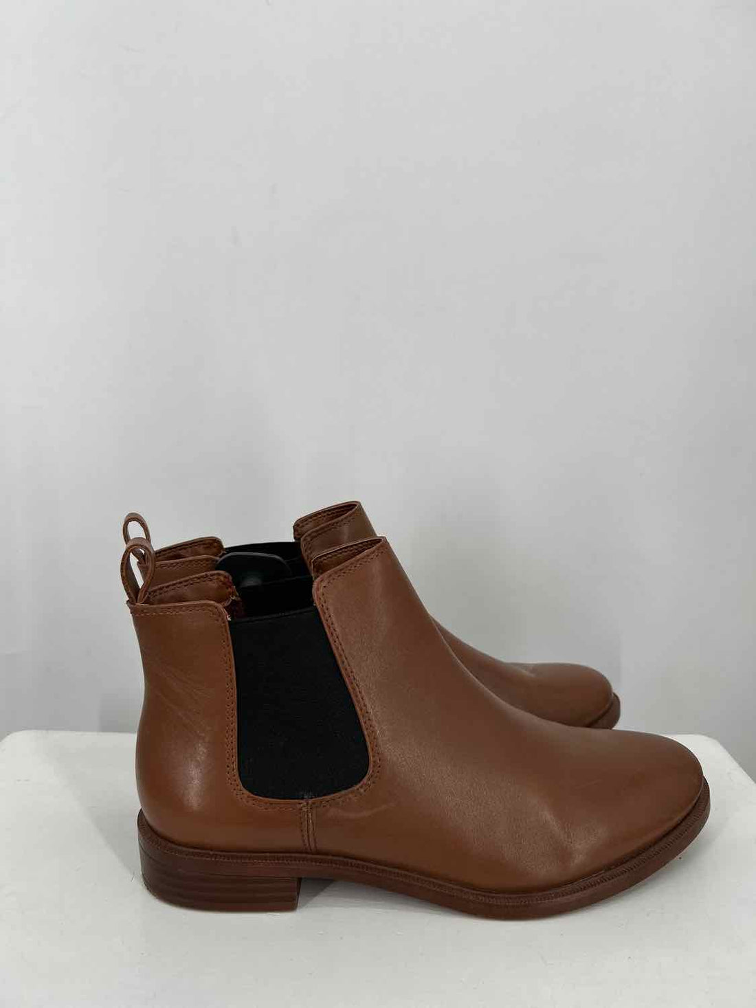 Clarks Women Size 8 Brown Genuine Leather Ankle Boot