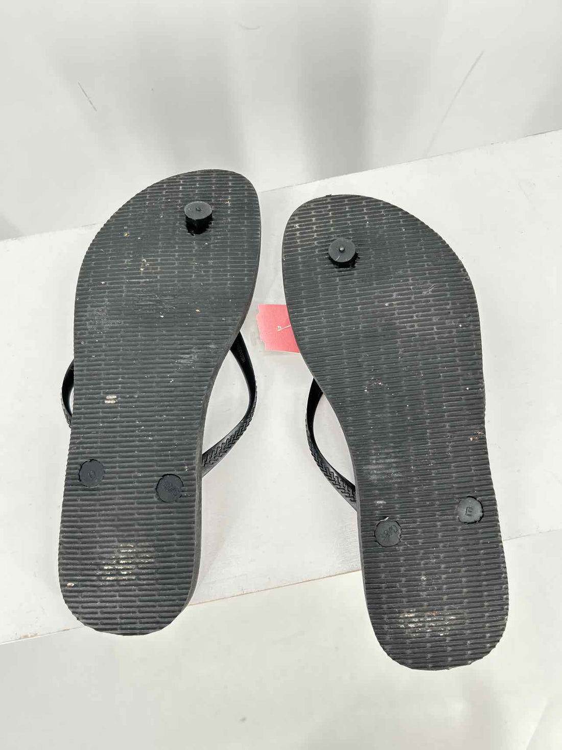 Havaianas Women Size 39/40 Black Flip Flops