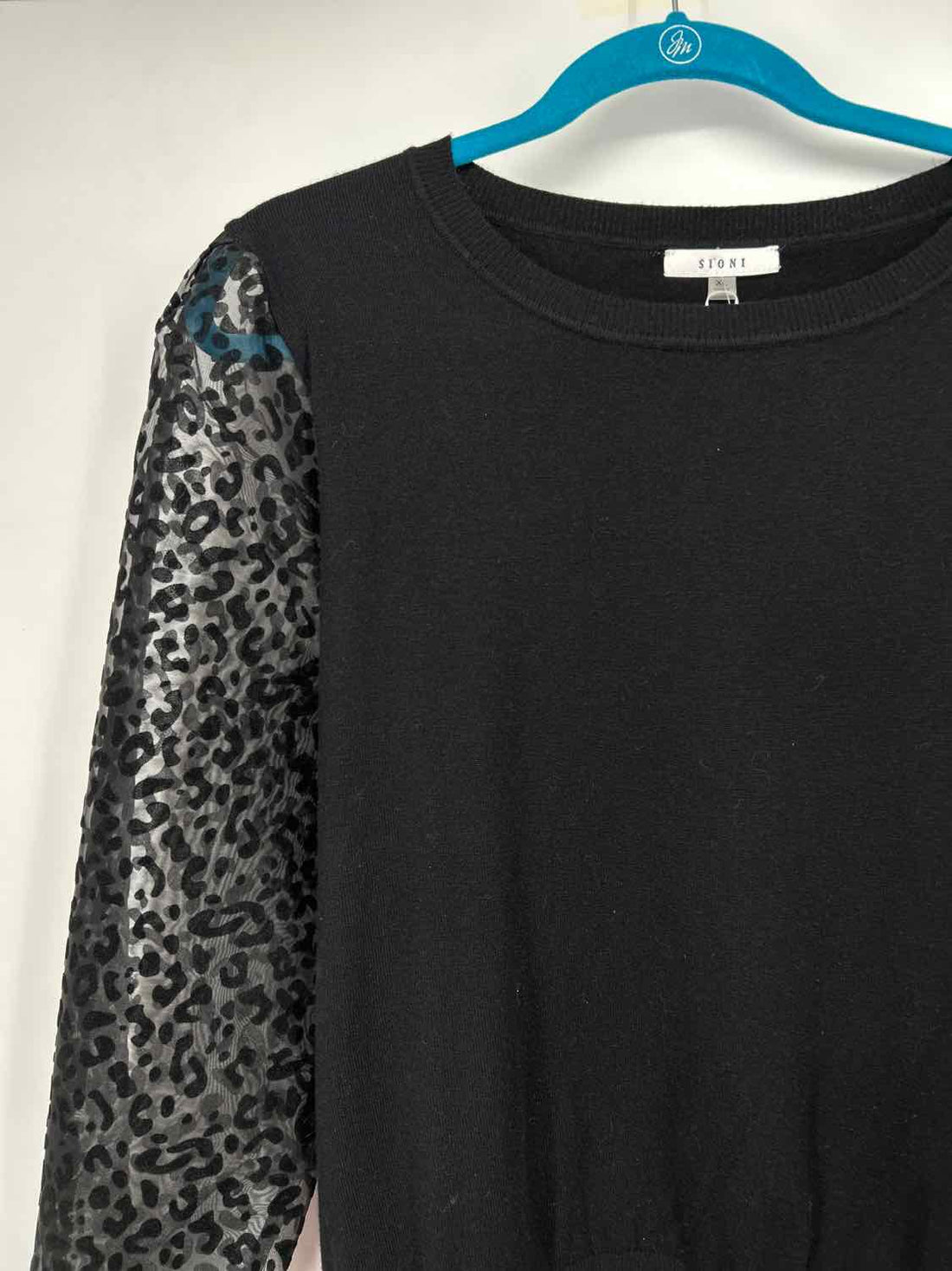 Sioni Size XL Black NWT Long Sleeve