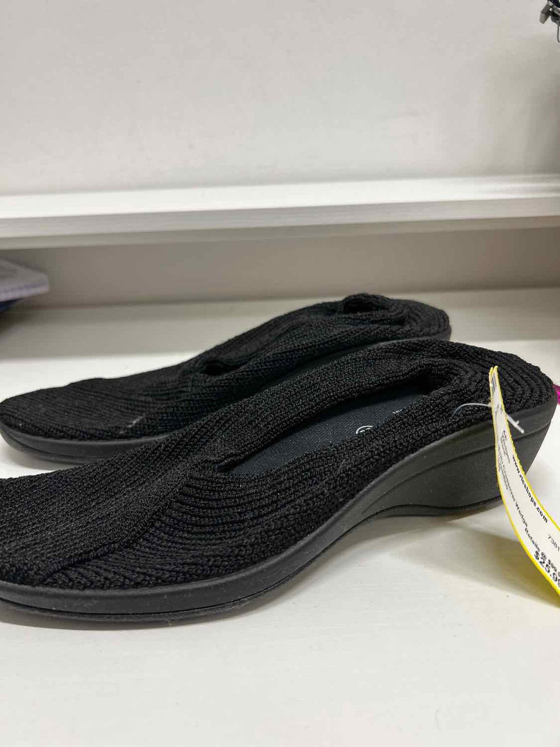 Arcopedico Women Size 38 Black Wedges