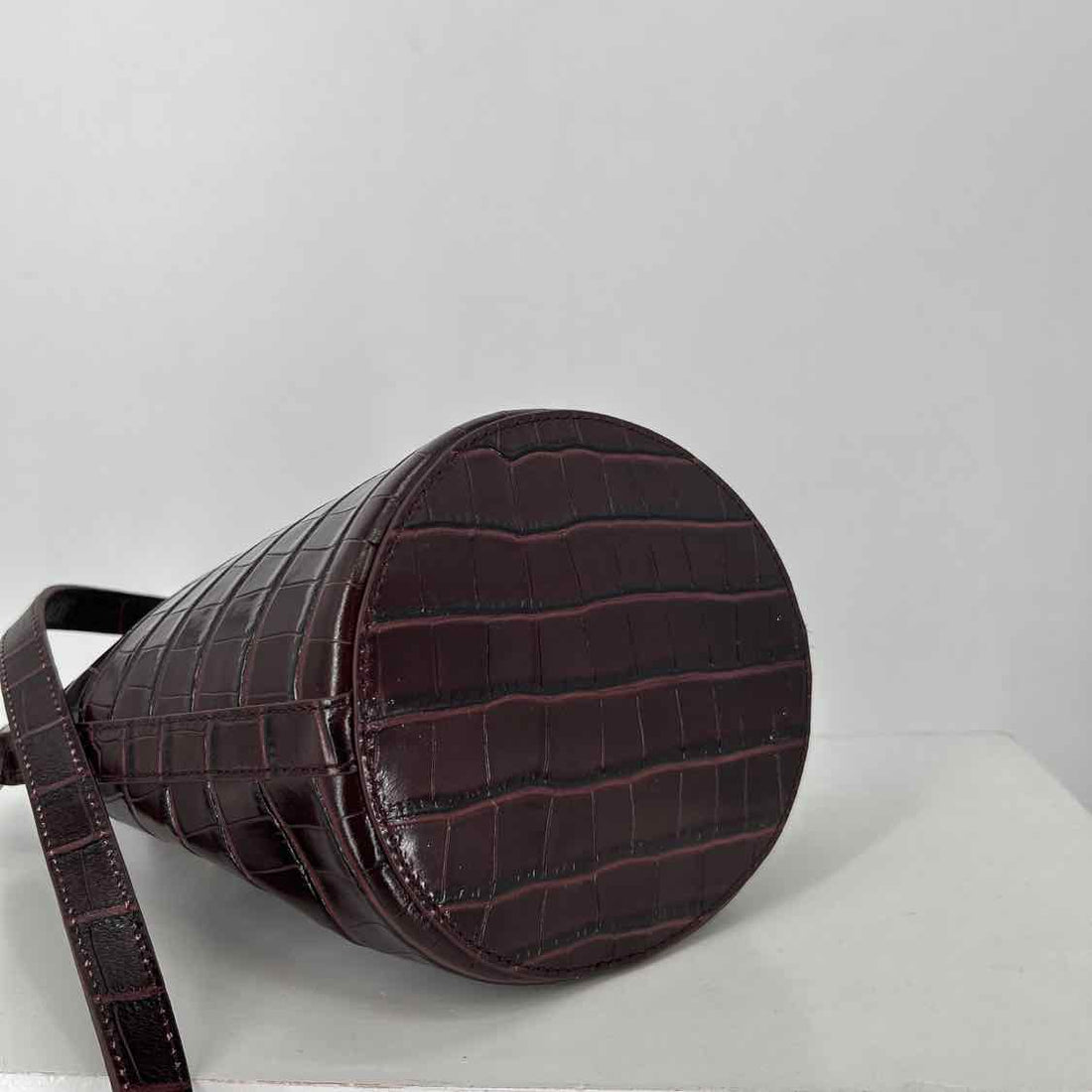 Talbots Dark Burgandy Croc Embossed Leather Pre Owned Crossbody
