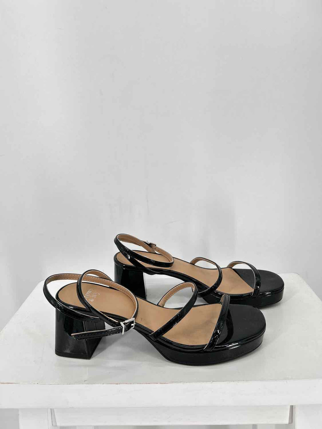 Crown & Ivy Women Size 7 Black Patent Leather Sandals