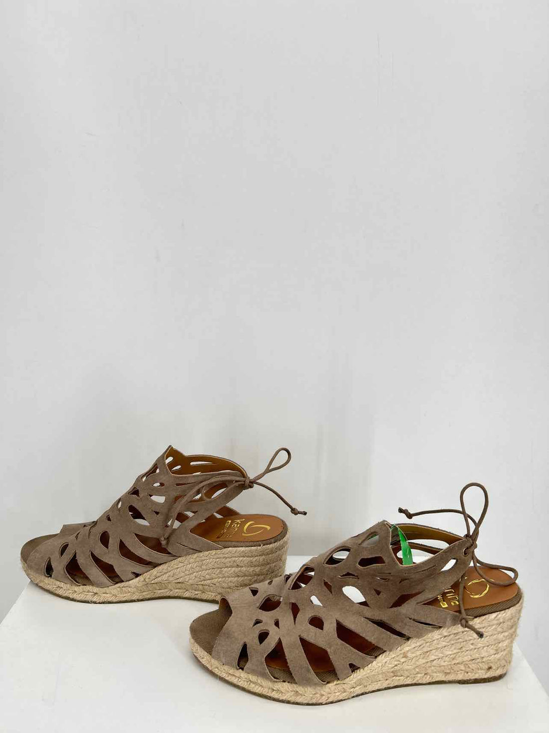 Kanna Women Size 40 Taupe Espadrilles Wedges
