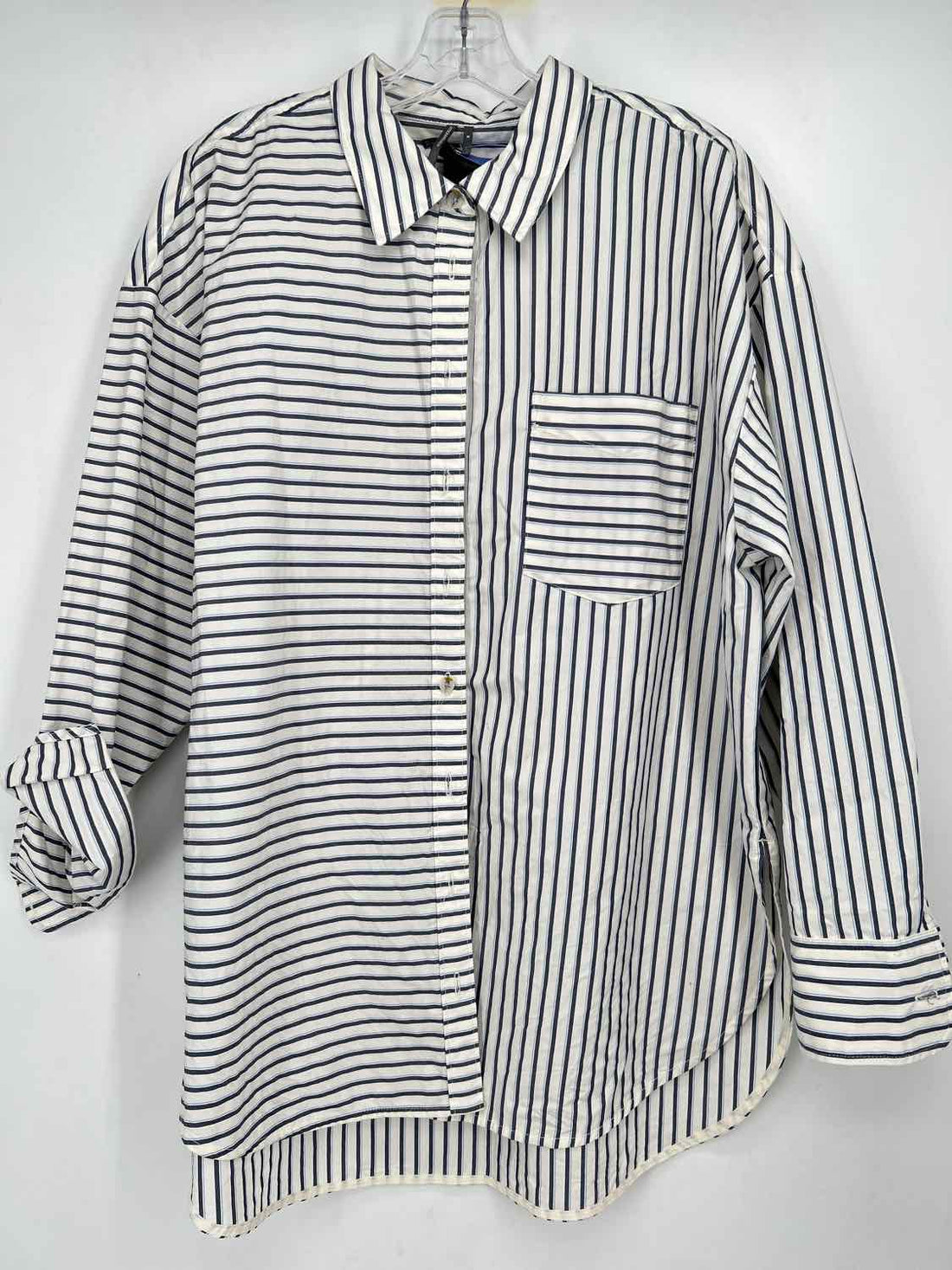 By Anthropologie Size M White & Blue Striped Long Sleeve