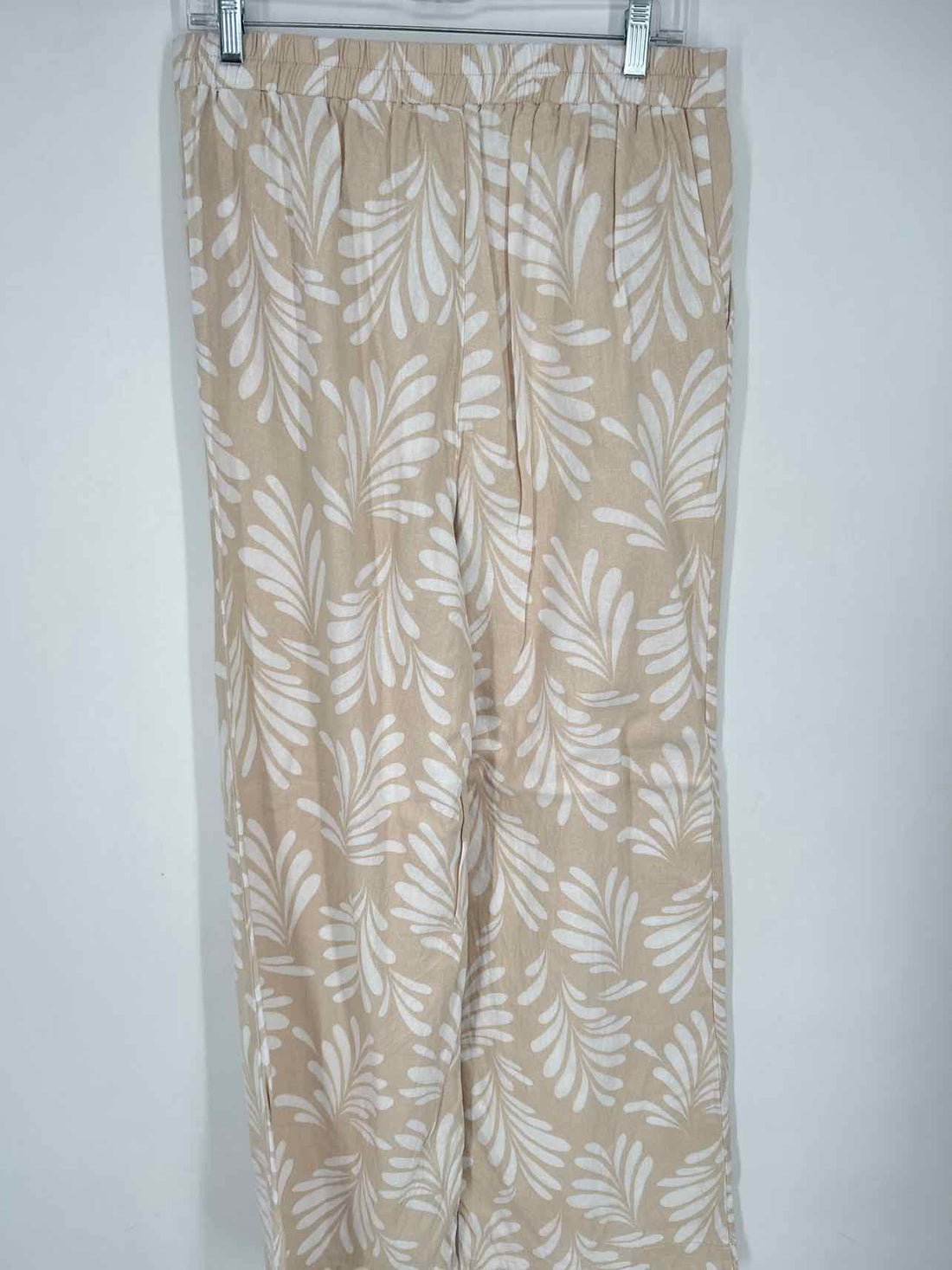 Ellen Tracy Size M Beige & White Print Pants