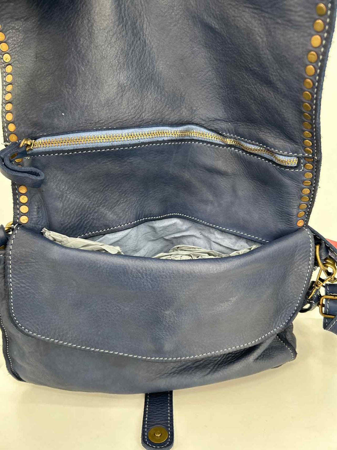 No Brand Name Navy Leather Pre Owned Purse