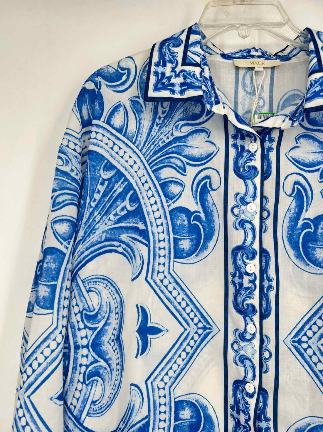 Mack Size L White & Blue Print Long Sleeve