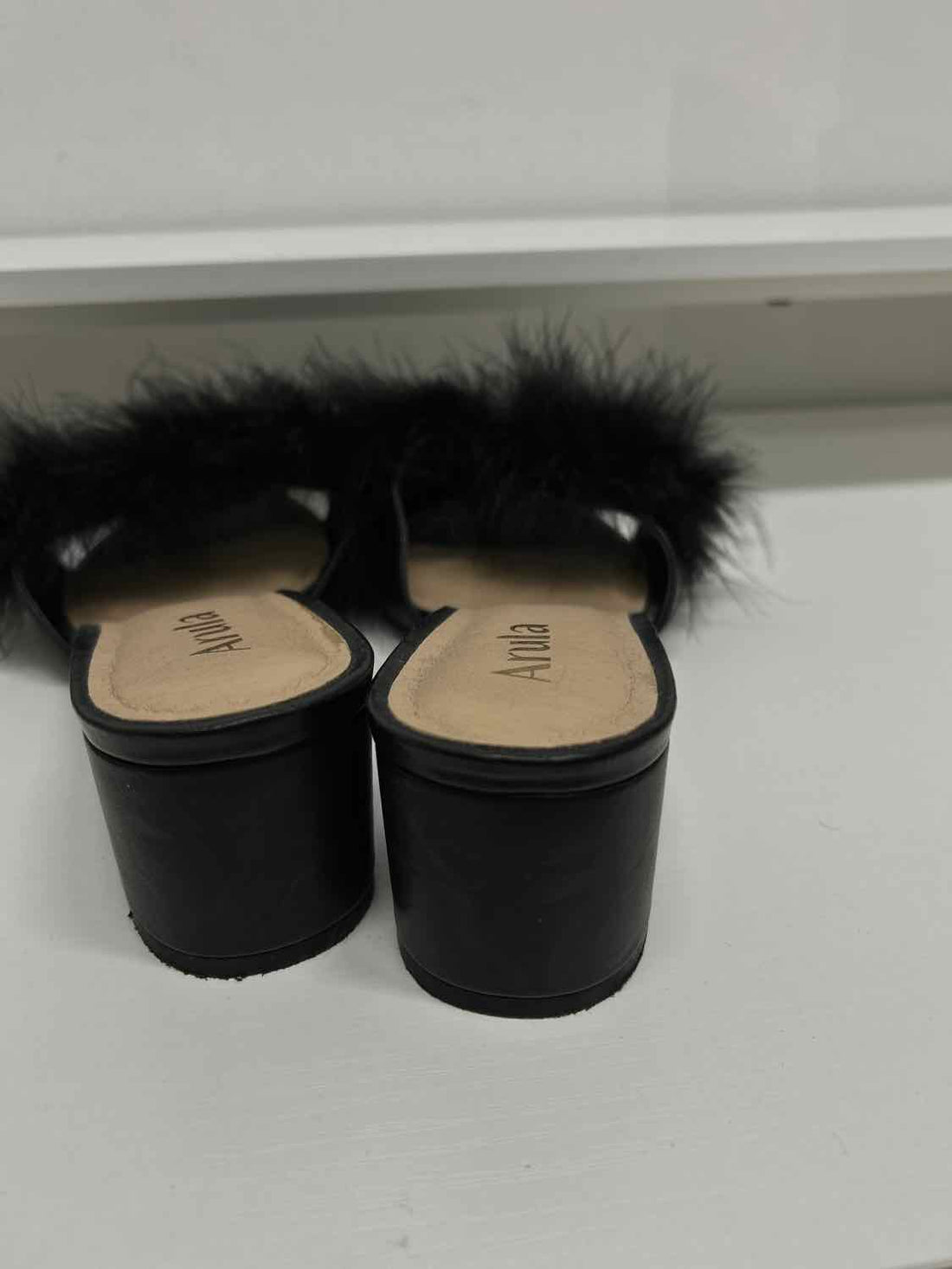 Arula Women Size 10 Black Heels
