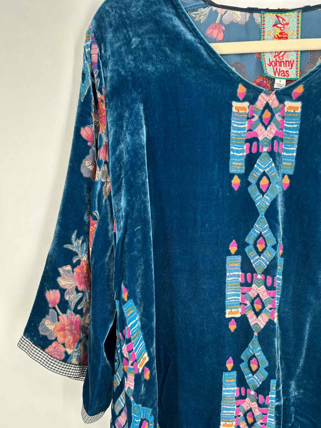 Johnny Was Size S Dark Blue Print Rayon/Silk Long Sleeve