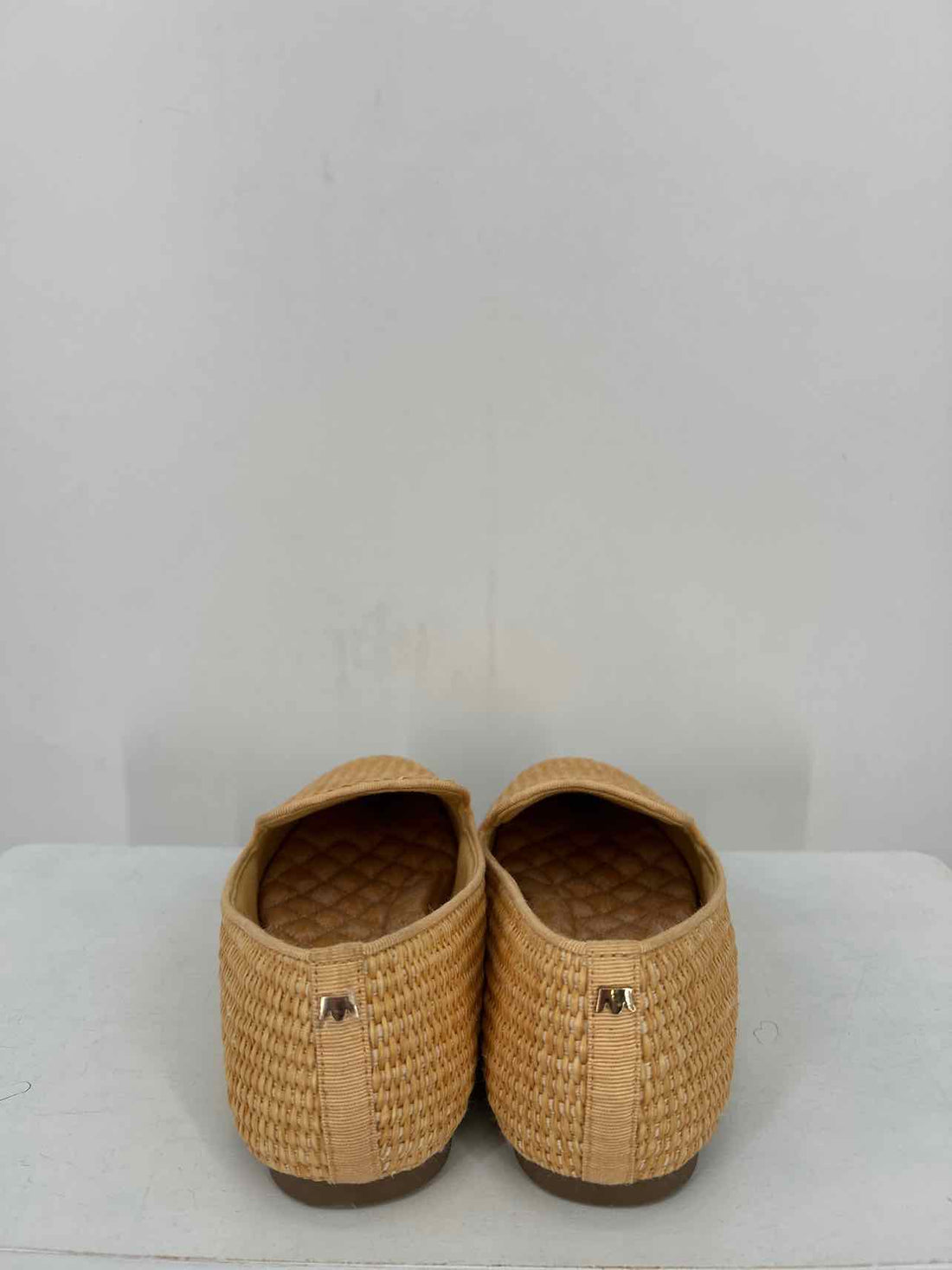 Birdies Women Size 6.5 Natural Raffia Flats