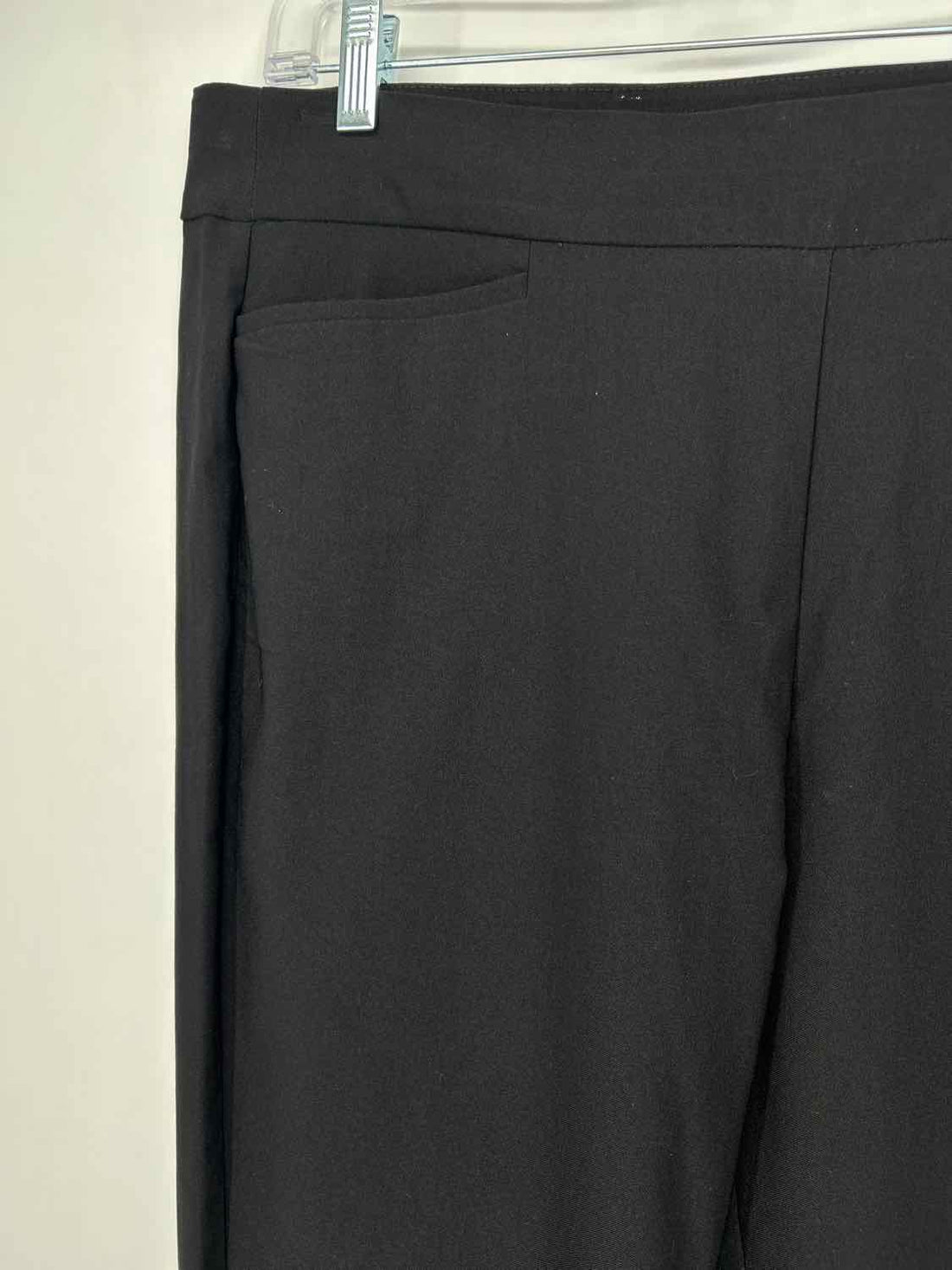 Chicos Size 1.5 (10) Black Eyelet Hem Pants