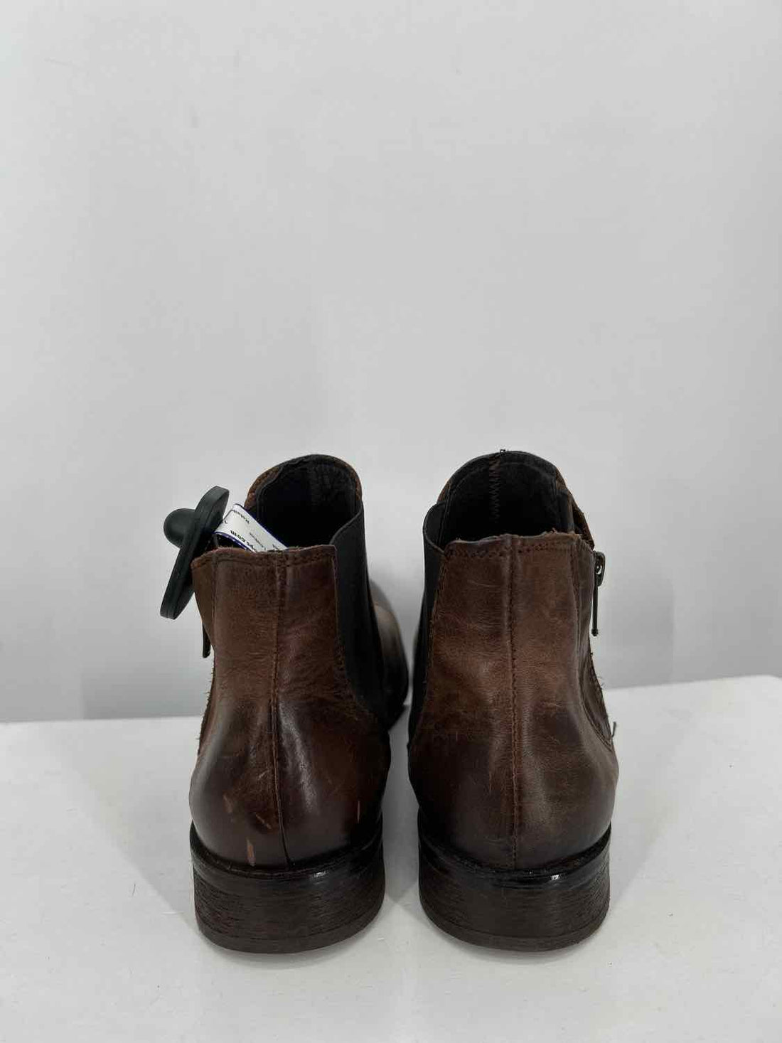 Eric Michael Women Size 39 Brown Genuine Leather Ankle Boot