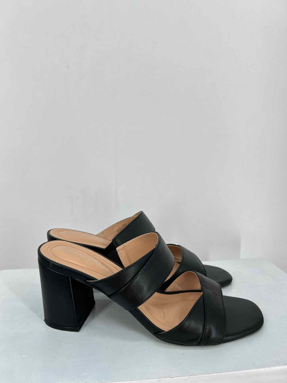 Adrienne Vittadini Women Size 9 Black Genuine Leather Heels