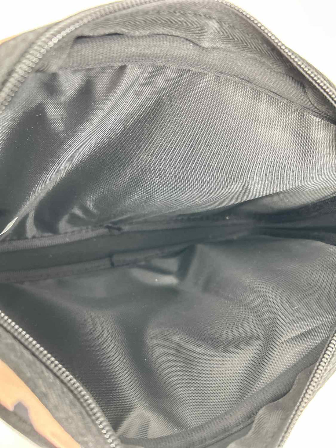 No Brand Name Tan & Black Neoprene Crossbody