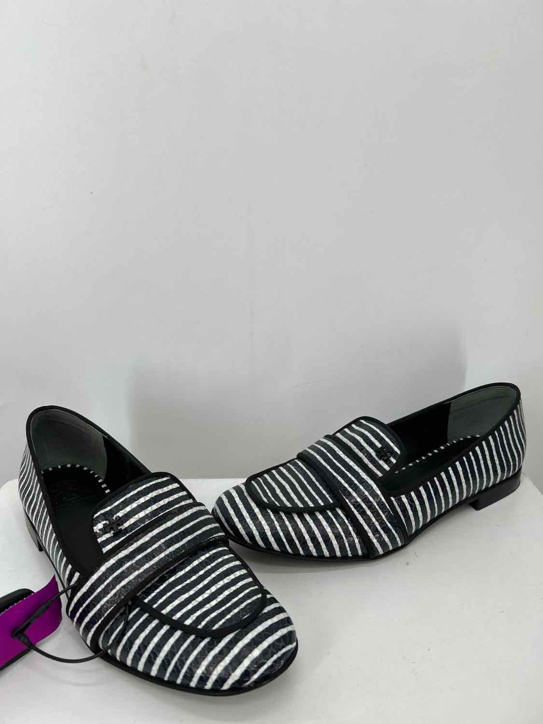 Tory Burch Women Size 7.5 Navy & White Striped Loafers